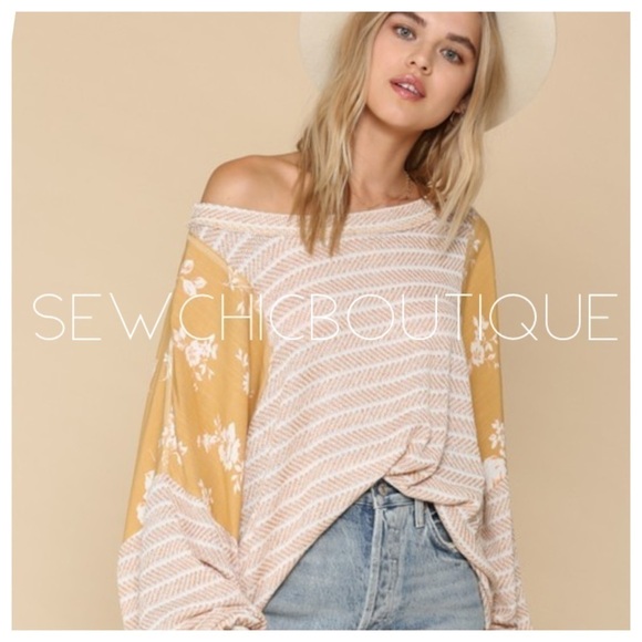 Beautiful Long Sleeve Knit Top w/Rayon Challis Contrast - Picture 5 of 8